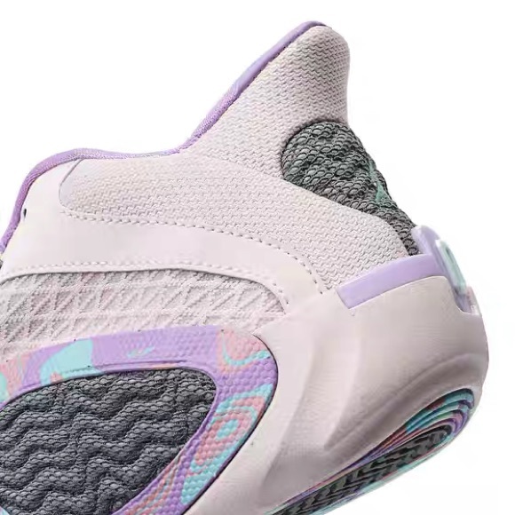 Brand New Jordan Tatum 2 Easter Big Kids Sneakers - Picture 3 of 16